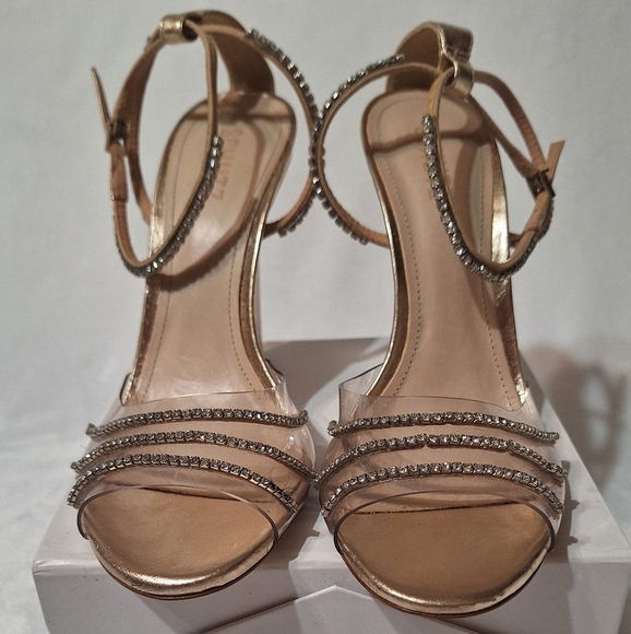 Schutz Rowenah Sandals - Picture 9 of 9